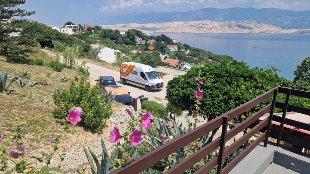 Apartment Mila Pet Friendly House With Private Place On The Pag Town