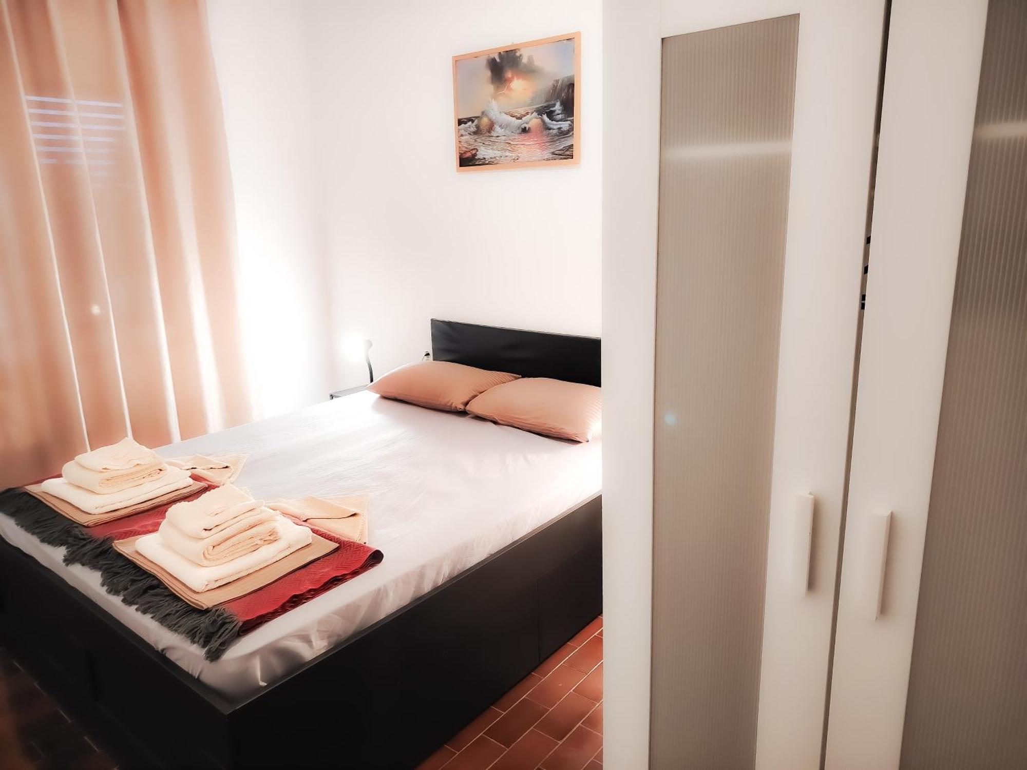 Mila Pet Friendly House With Private Place On The